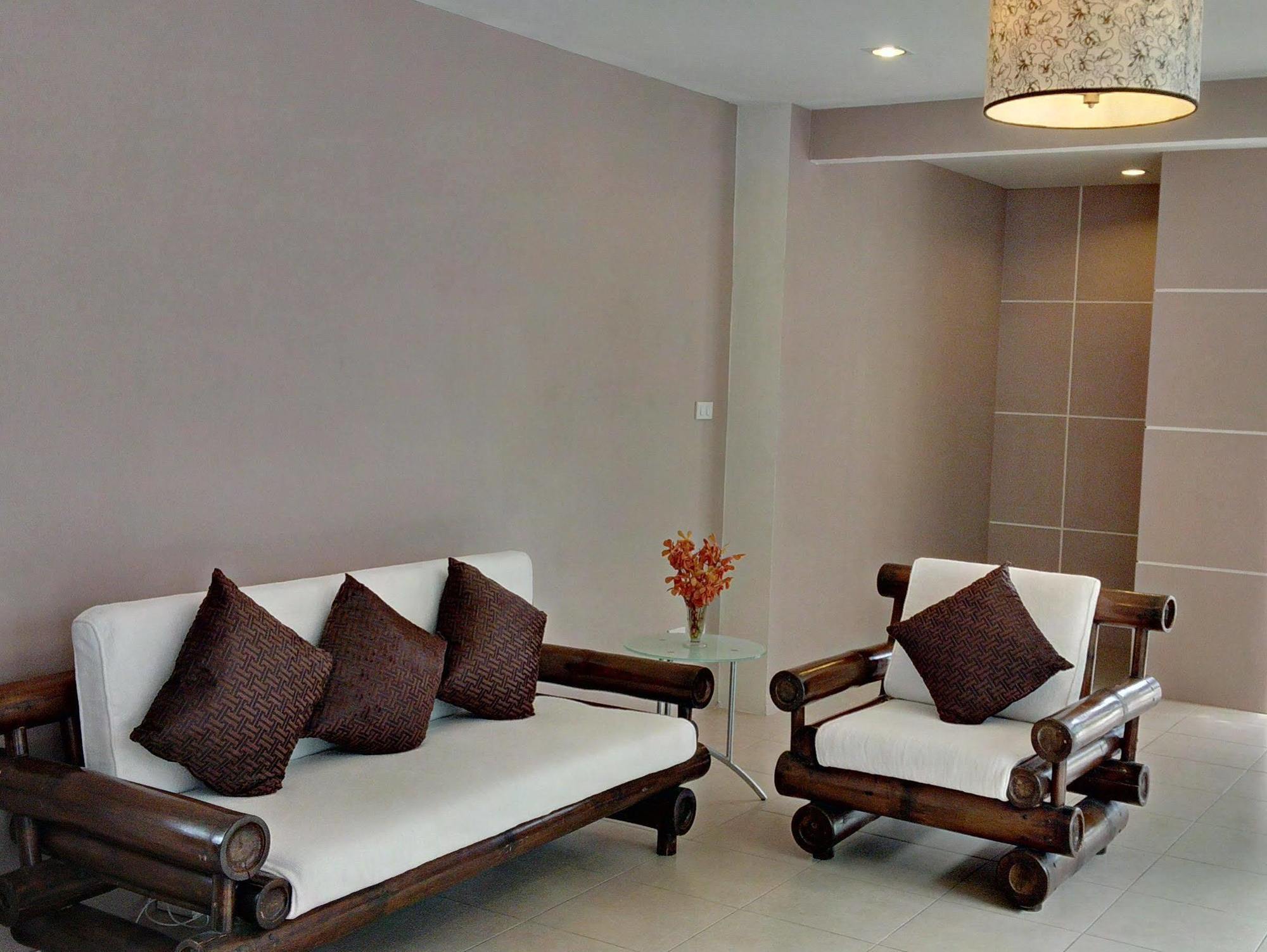 Oyo 345 The Click Guesthouse At Chalong Phuket Exterior foto